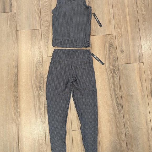 New Mix Dark Gray Textured Leggings Set - Picture 2 of 6